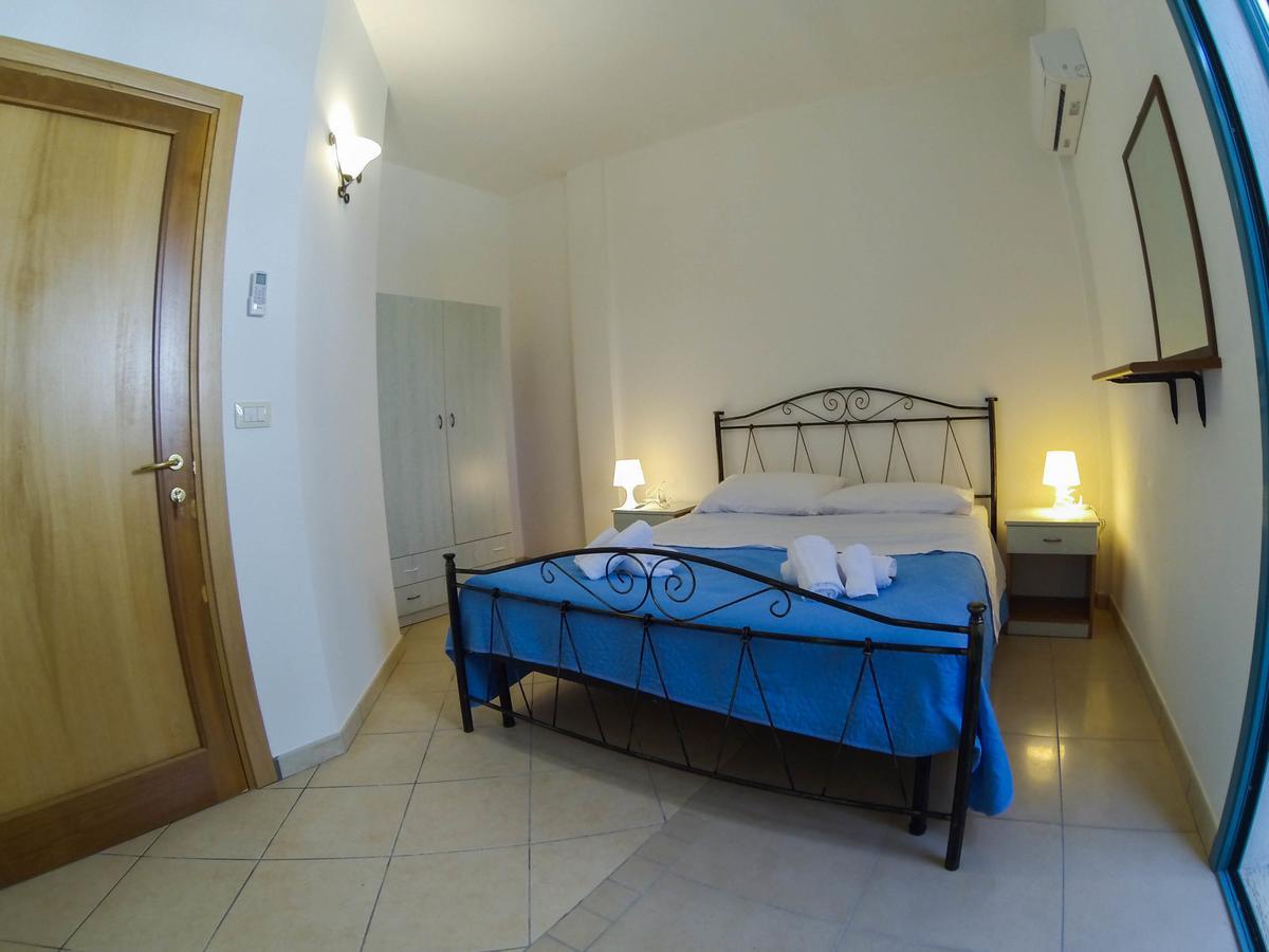 Rooms & Apartments La Spiaggia - Gallipoli Extérieur photo